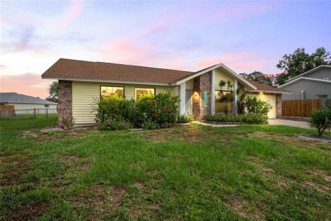 Casa en venta en Hudson, Florida, 4 dormitorios, 162.21 m2 № 1357348 - foto 1