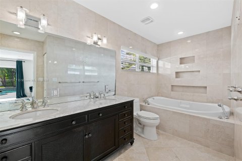 Casa en alquiler en Fort Lauderdale, Florida, 5 dormitorios, 244.43 m2 № 1357314 - foto 12