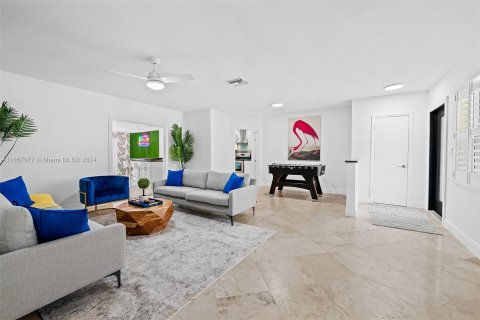 Casa en alquiler en Fort Lauderdale, Florida, 5 dormitorios, 244.43 m2 № 1357314 - foto 9