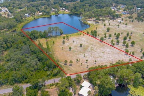 Terreno en venta en De Leon Springs, Florida № 1275160 - foto 1