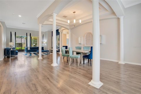 Villa ou maison à vendre à Kissimmee, Floride: 5 chambres, 421.59 m2 № 1267464 - photo 3