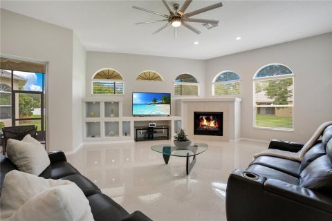 Villa ou maison à vendre à Kissimmee, Floride: 5 chambres, 421.59 m2 № 1267464 - photo 19