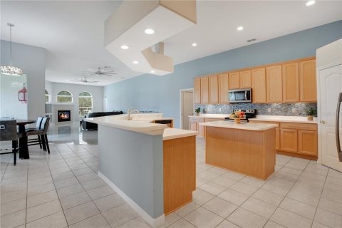 Casa en venta en Kissimmee, Florida, 5 dormitorios, 421.59 m2 № 1267464 - foto 17