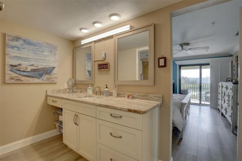 Condominio en venta en Indian Rocks Beach, Florida, 2 dormitorios, 128.21 m2 № 1267519 - foto 18