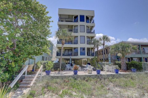 Condo in Indian Rocks Beach, Florida, 2 bedrooms  № 1267519 - photo 27