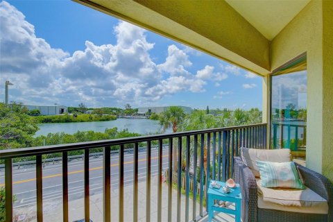 Condominio en venta en Indian Rocks Beach, Florida, 2 dormitorios, 128.21 m2 № 1267519 - foto 17