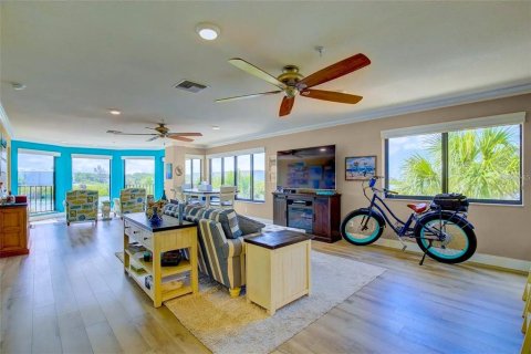 Condominio en venta en Indian Rocks Beach, Florida, 2 dormitorios, 128.21 m2 № 1267519 - foto 3