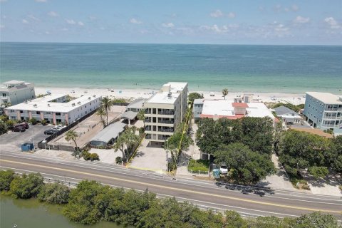 Condominio en venta en Indian Rocks Beach, Florida, 2 dormitorios, 128.21 m2 № 1267519 - foto 1