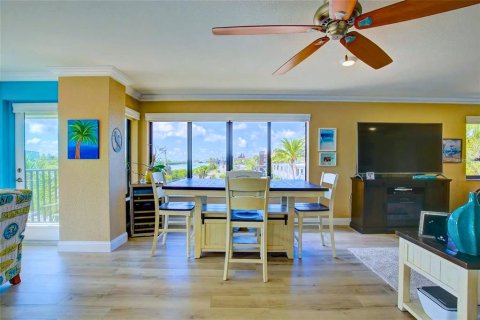 Condominio en venta en Indian Rocks Beach, Florida, 2 dormitorios, 128.21 m2 № 1267519 - foto 12