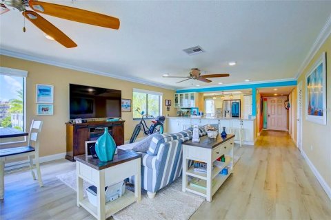 Condominio en venta en Indian Rocks Beach, Florida, 2 dormitorios, 128.21 m2 № 1267519 - foto 5