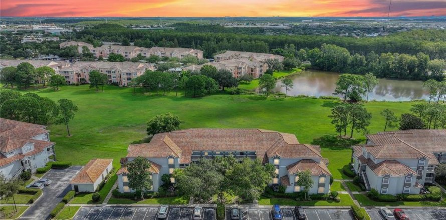 Condo in Orlando, Florida, 2 bedrooms  № 1344375