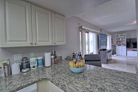 Copropriété à vendre à Tampa, Floride: 2 chambres, 102.19 m2 № 1344376 - photo 12