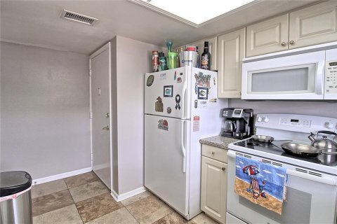 Copropriété à vendre à Tampa, Floride: 2 chambres, 102.19 m2 № 1344376 - photo 10