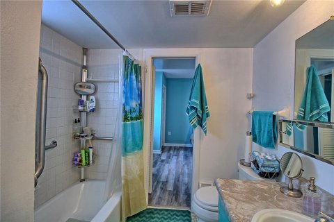 Copropriété à vendre à Tampa, Floride: 2 chambres, 102.19 m2 № 1344376 - photo 18