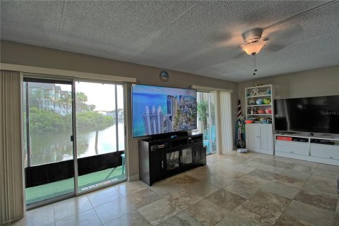 Copropriété à vendre à Tampa, Floride: 2 chambres, 102.19 m2 № 1344376 - photo 7