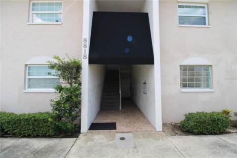 Copropriété à vendre à Tampa, Floride: 2 chambres, 102.19 m2 № 1344376 - photo 1