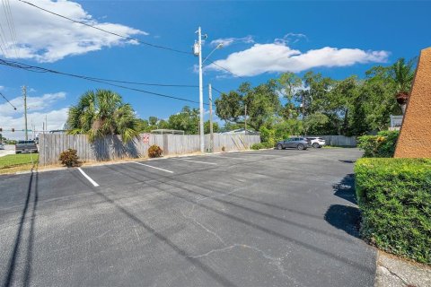 Propiedad comercial en venta en Saint Petersburg, Florida, 227.7 m2 № 1376261 - foto 8