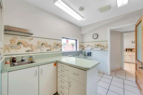 Propiedad comercial en venta en Saint Petersburg, Florida, 227.7 m2 № 1376261 - foto 29