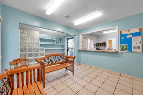 Propiedad comercial en venta en Saint Petersburg, Florida, 227.7 m2 № 1376261 - foto 20