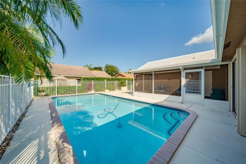 Casa en venta en Coral Springs, Florida, 5 dormitorios, 229.47 m2 № 1075891 - foto 16