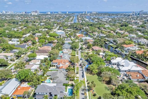 House in Fort Lauderdale, Florida 4 bedrooms, 308.71 sq.m. № 1065760 - photo 2