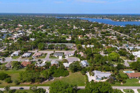 Terreno en venta en Jupiter, Florida № 1072731 - foto 2