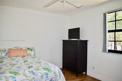 Copropriété à vendre à Pembroke Pines, Floride: 3 chambres, 131.92 m2 № 1060690 - photo 21