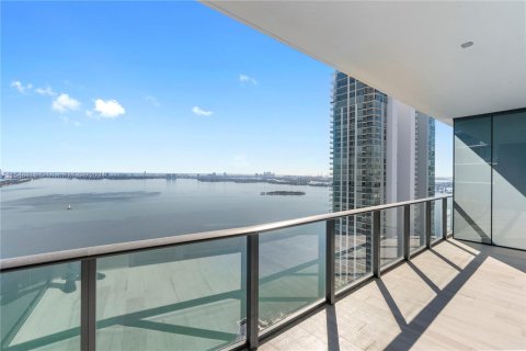 Condominio en venta en Miami, Florida, 1 dormitorio, 87.33 m2 № 1060581 - foto 4