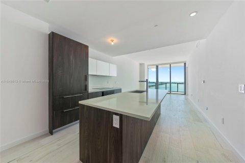 Condominio en venta en Miami, Florida, 1 dormitorio, 87.33 m2 № 1060581 - foto 9