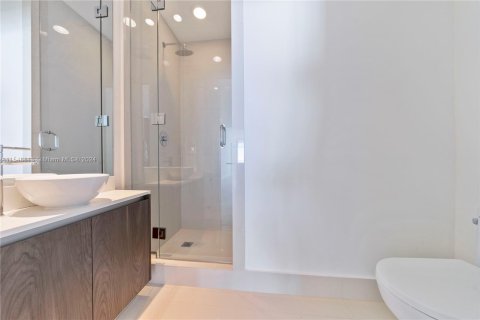 Copropriété à vendre à Miami, Floride: 1 chambre, 87.33 m2 № 1060581 - photo 13