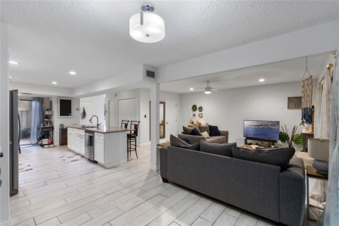 Copropriété à vendre à Orlando, Floride: 2 chambres, 142.05 m2 № 1274976 - photo 4