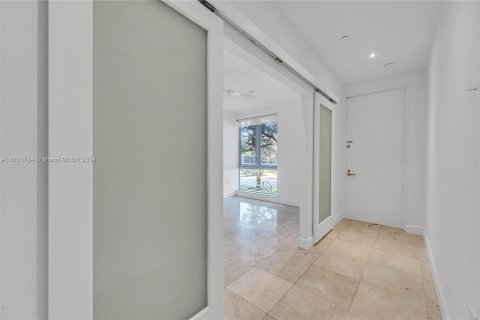 Adosado en venta en Miami Beach, Florida, 3 dormitorios, 204.01 m2 № 1293990 - foto 10