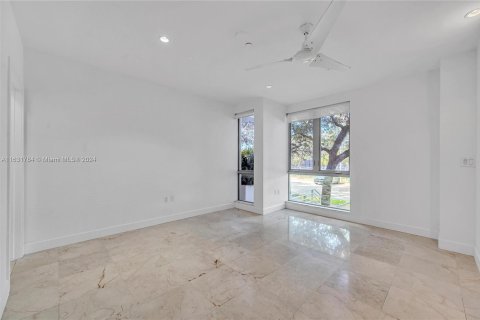 Townhouse in Miami Beach, Florida 3 bedrooms, 204.01 sq.m. № 1293990 - photo 11