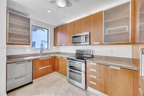 Adosado en venta en Miami Beach, Florida, 3 dormitorios, 204.01 m2 № 1293990 - foto 19