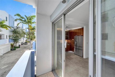 Adosado en venta en Miami Beach, Florida, 3 dormitorios, 204.01 m2 № 1293990 - foto 22