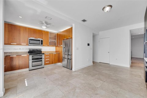 Townhouse in Miami Beach, Florida 3 bedrooms, 204.01 sq.m. № 1293990 - photo 18