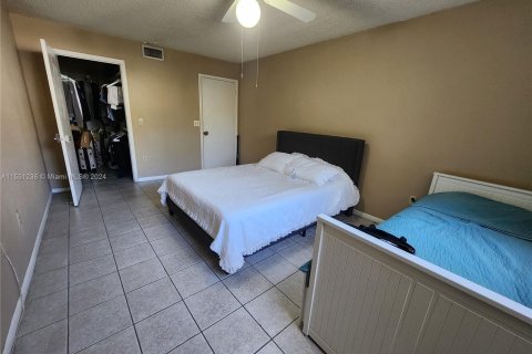 Купить кондоминиум в Дорал, Флорида 1 спальня, 75.25м2, № 1067927 - фото 15