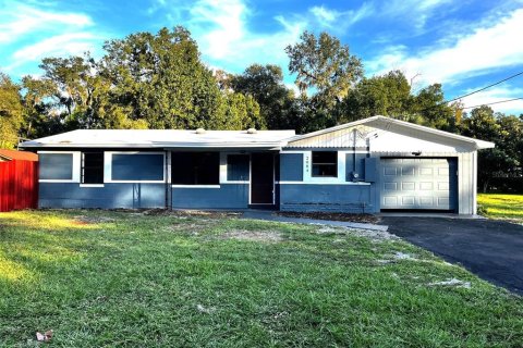 Villa ou maison à vendre à DeLand, Floride: 3 chambres, 111.3 m2 № 1406937 - photo 1