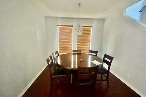 Casa en venta en Orlando, Florida, 4 dormitorios, 221.39 m2 № 1391092 - foto 6