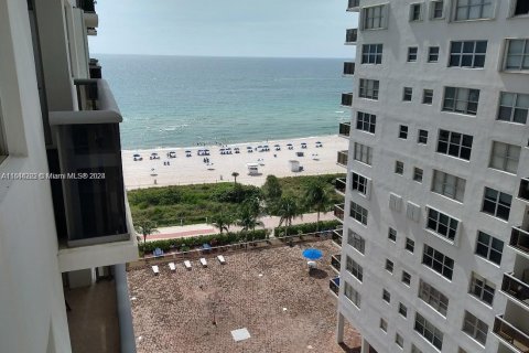 Condominio en venta en Miami Beach, Florida, 3 dormitorios, 143.07 m2 № 1045227 - foto 6