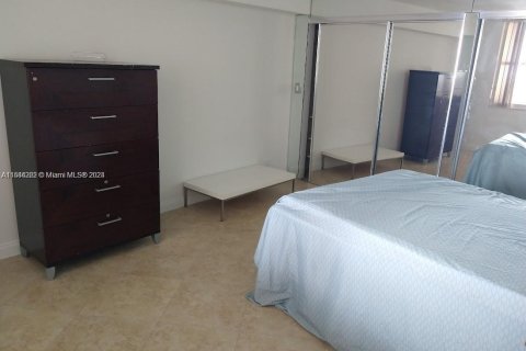 Condominio en venta en Miami Beach, Florida, 3 dormitorios, 143.07 m2 № 1045227 - foto 18