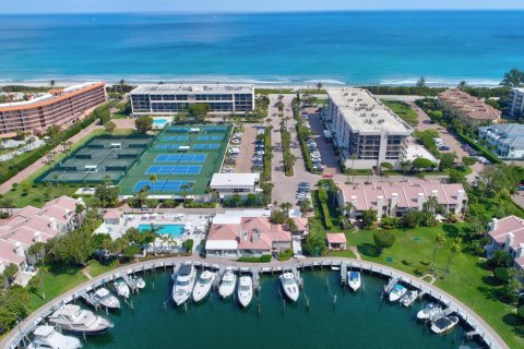 Copropriété à vendre à Boca Raton, Floride: 2 chambres, 94.76 m2 № 1175388 - photo 13