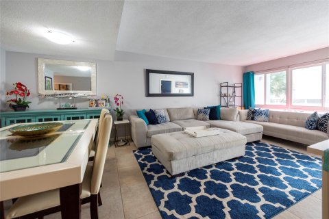 Condominio en venta en Pompano Beach, Florida, 2 dormitorios, 91.04 m2 № 1210617 - foto 24