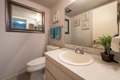 Condominio en venta en Pompano Beach, Florida, 2 dormitorios, 91.04 m2 № 1210617 - foto 9