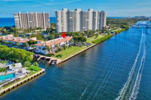 Touwnhouse à vendre à Boca Raton, Floride: 3 chambres, 271 m2 № 1040524 - photo 13