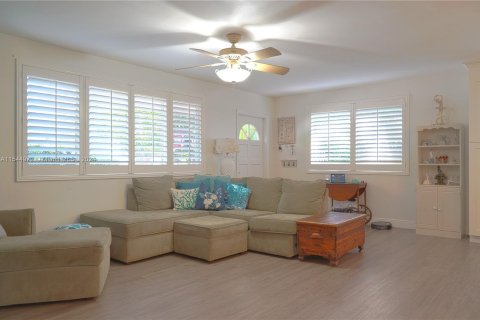 Casa en venta en Key Largo, Florida, 3 dormitorios, 116.31 m2 № 1047394 - foto 10