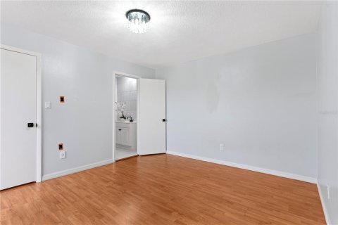 Touwnhouse à vendre à Kissimmee, Floride: 2 chambres, 128.21 m2 № 1277436 - photo 22