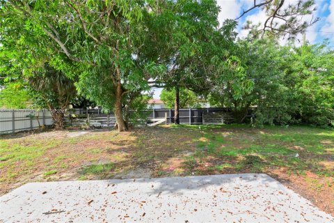 Villa ou maison à vendre à Miami Gardens, Floride: 3 chambres, 90.77 m2 № 1347892 - photo 30