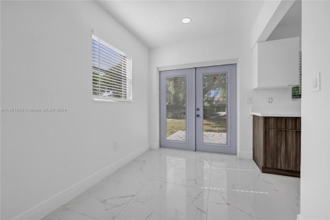 Villa ou maison à vendre à Miami Gardens, Floride: 3 chambres, 90.77 m2 № 1347892 - photo 11