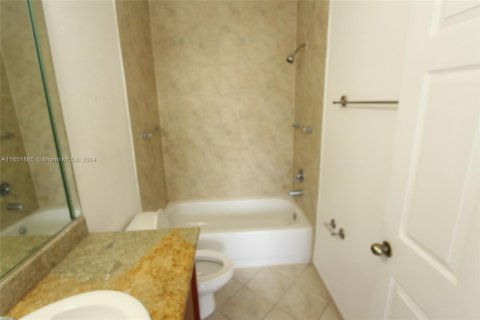 Touwnhouse à louer à Hialeah, Floride: 2 chambres, 106.84 m2 № 1347894 - photo 20